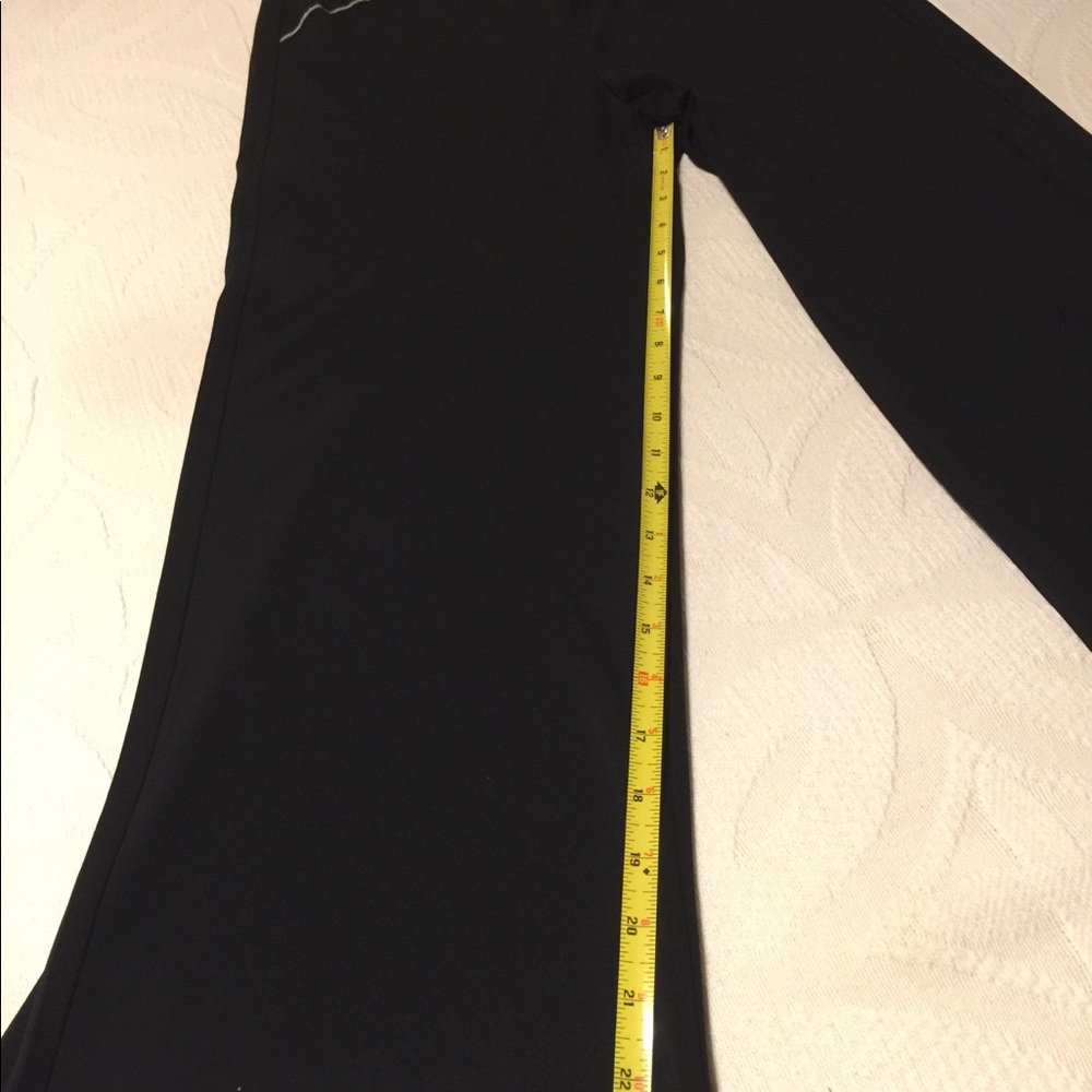 Max Studio Capris - Picture 6 of 6